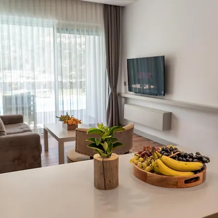 Z-villas * تورونشْ